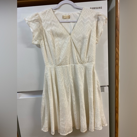Altar'd State Dresses & Skirts - Altar'd State Cream Chevron Mini Dress